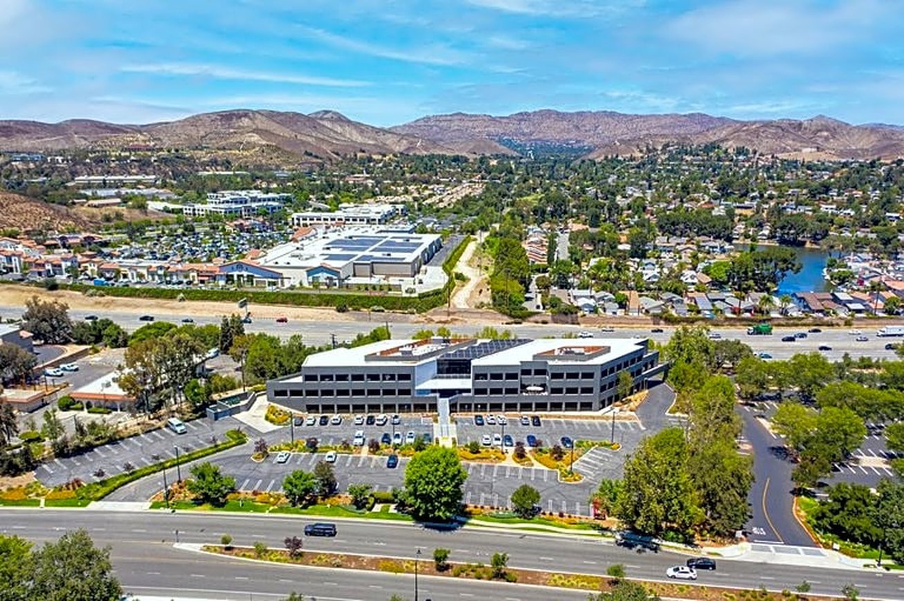 Listing banner image